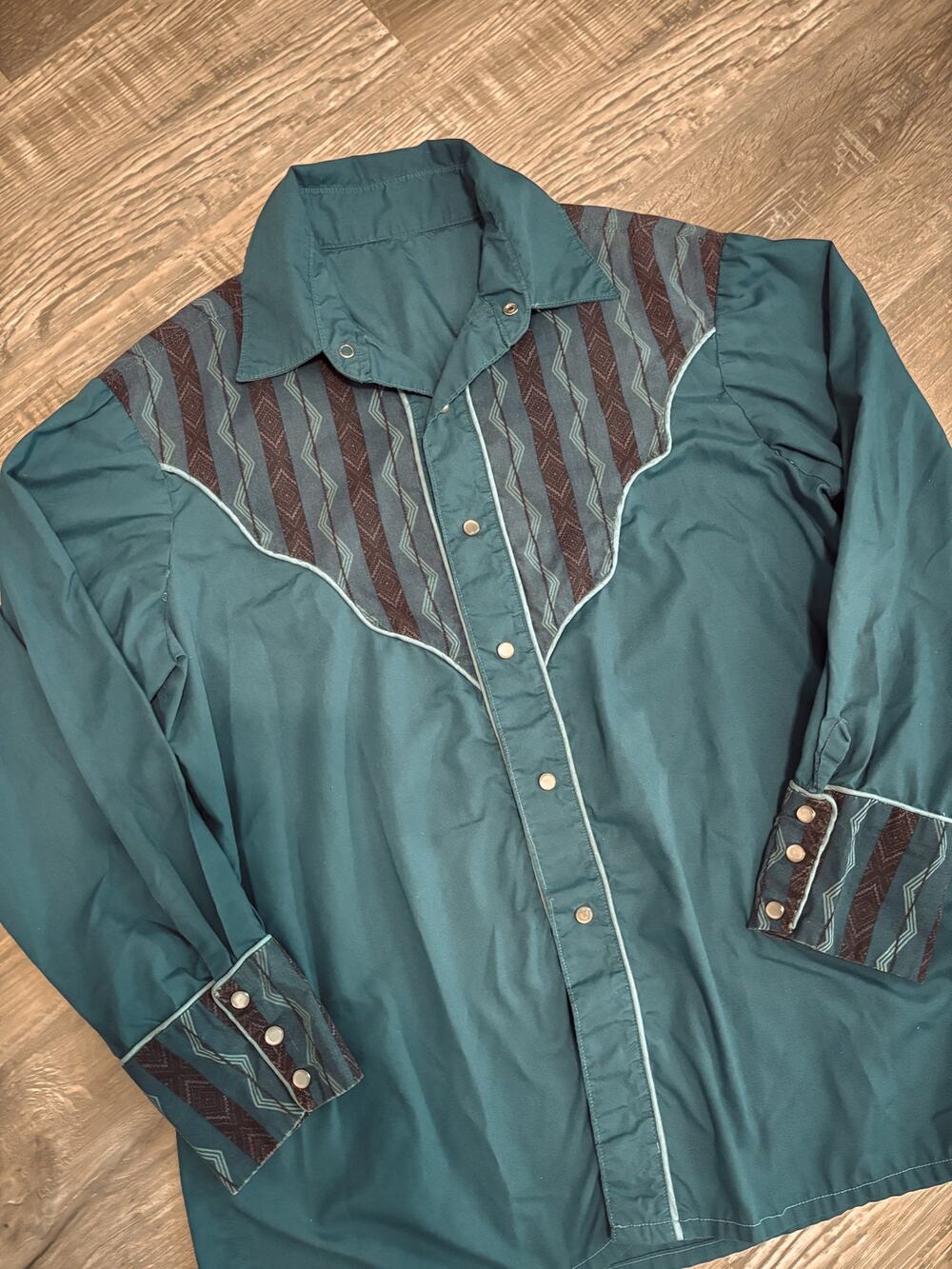 vintage 1960/70 blue pearl snap